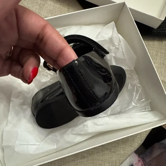 D&G Kids Shoes with Heart Charm - Picture 3 of 6